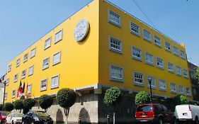 Hotel Mina